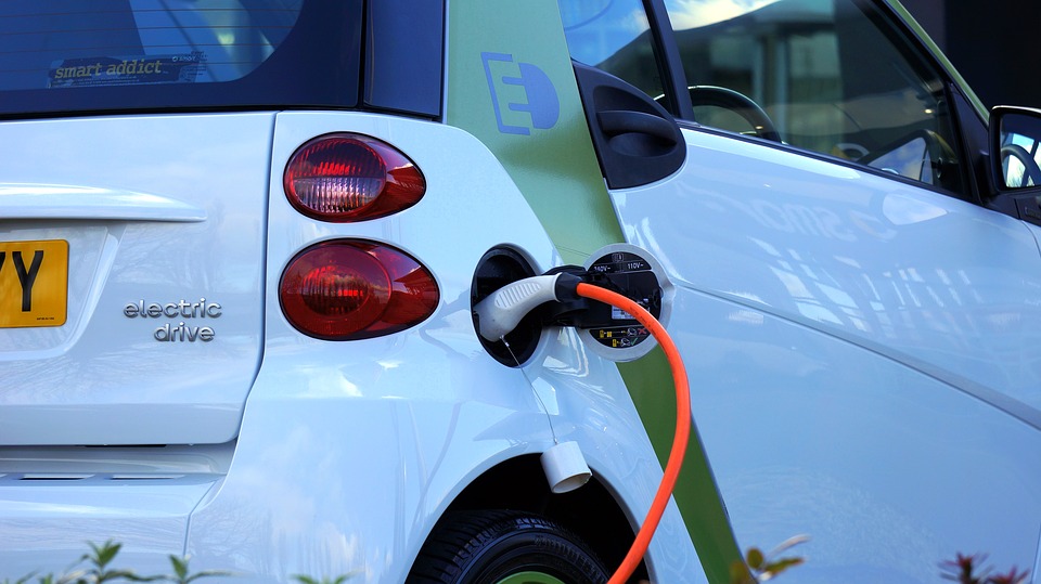 New electric vehicles must have noise device to improve safety